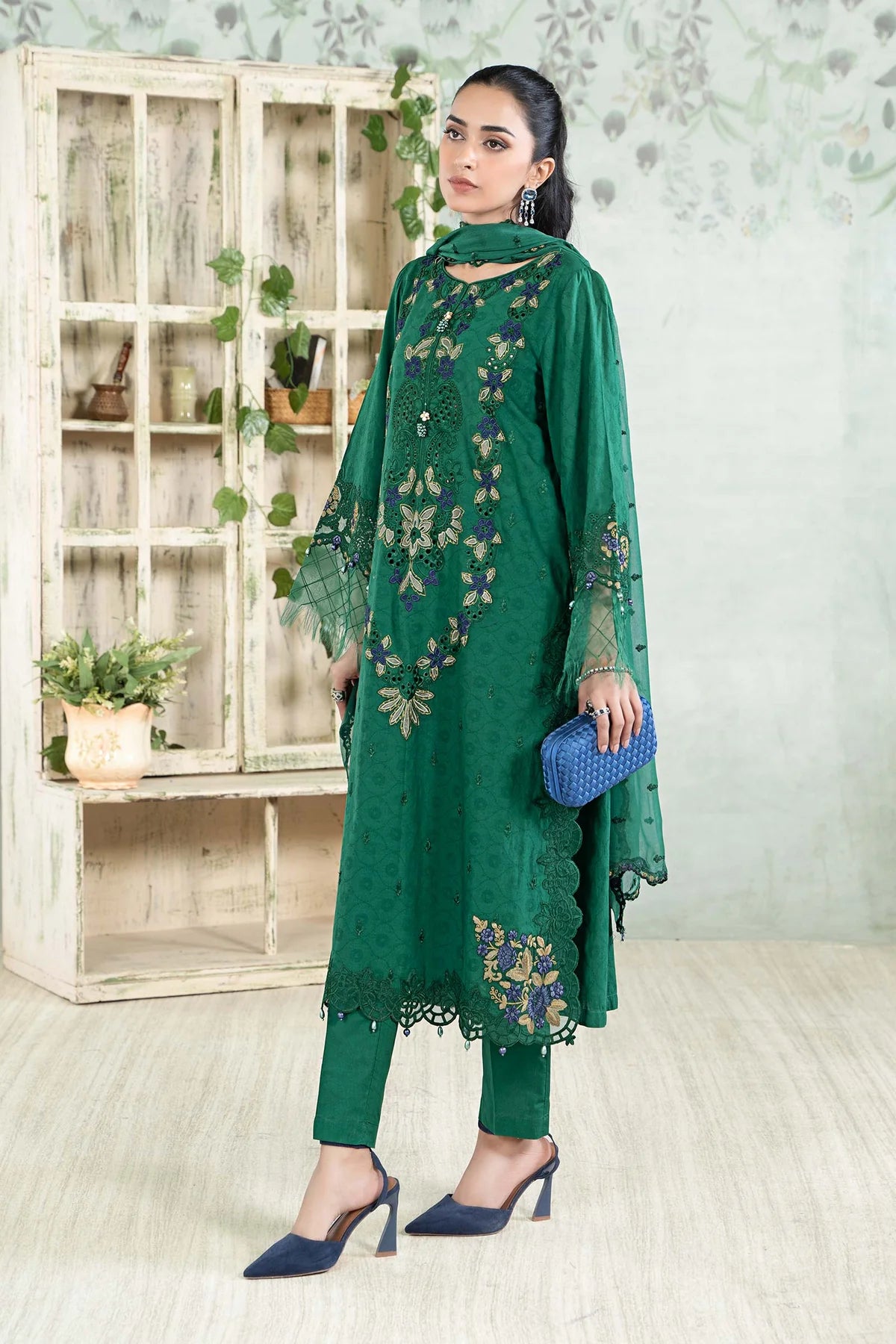 3 Piece Embroidered Jacquard Lawn Suit By Maria.B.