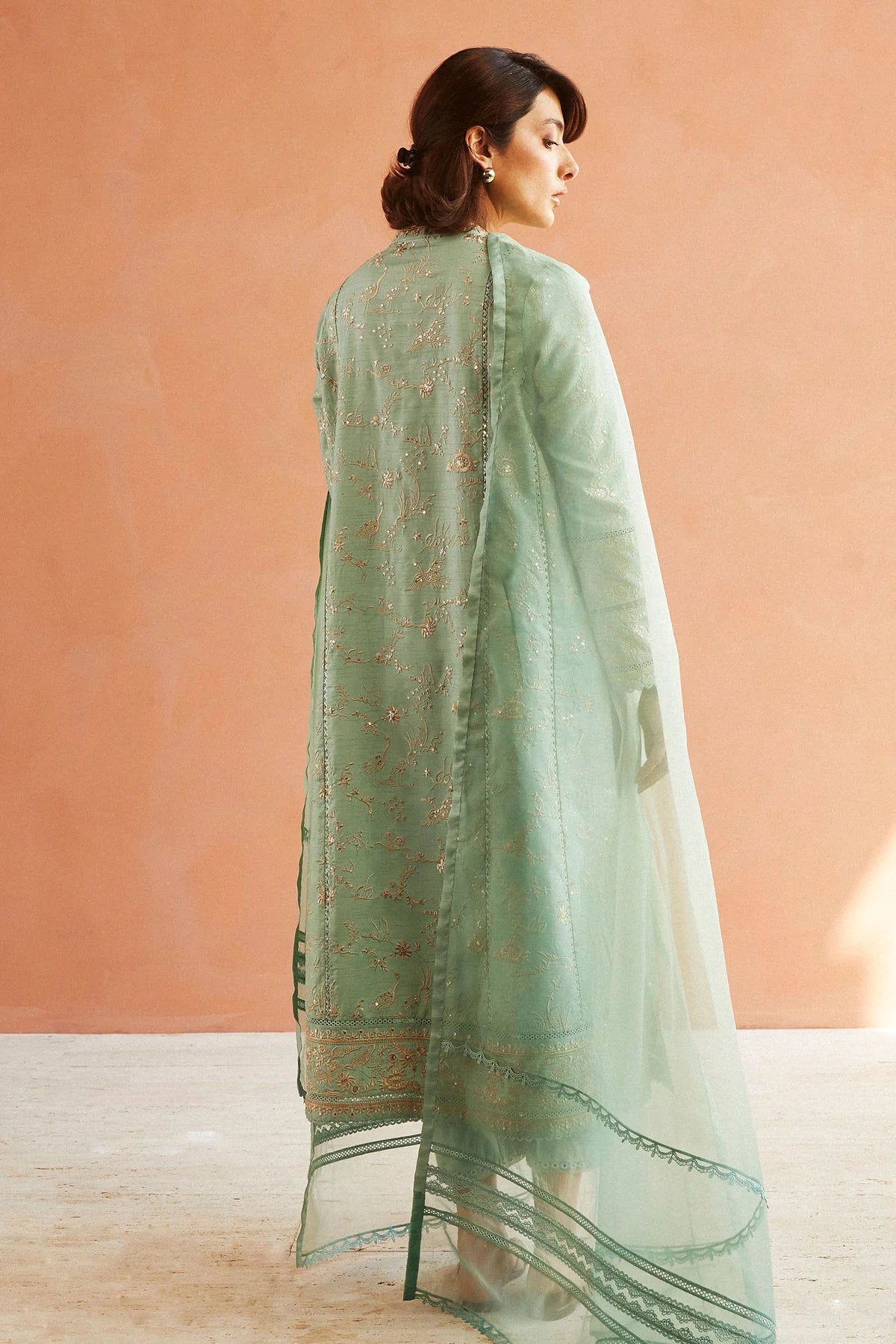 3-Piece Aqua set features an embroidered front, back and sleeves By Zara Shahjahan