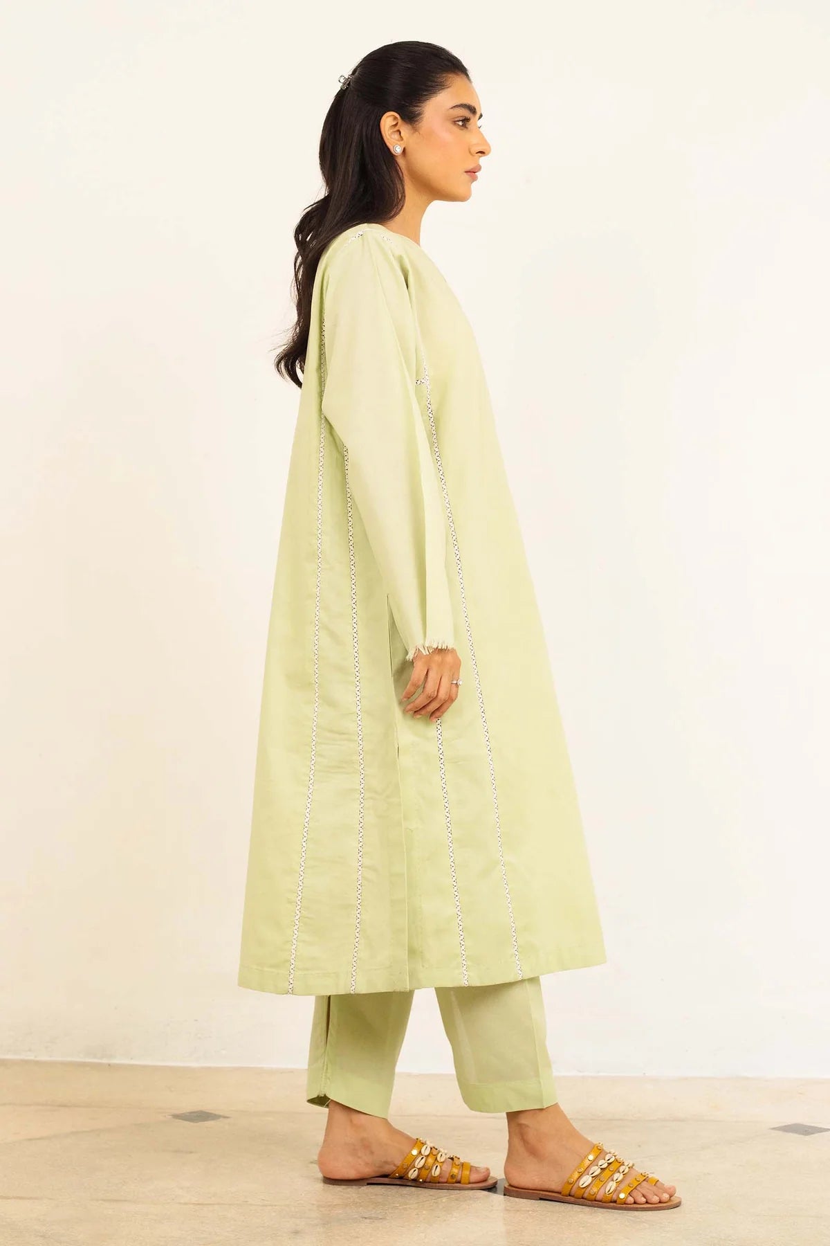 2-Piece Loose-Fit Paneled Kurta By Zara Shahjahan